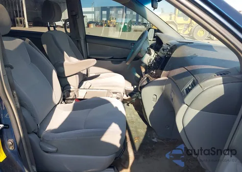 2005 Toyota Sienna Le from USA, damaged, VIN 5TDZA23C45S386058